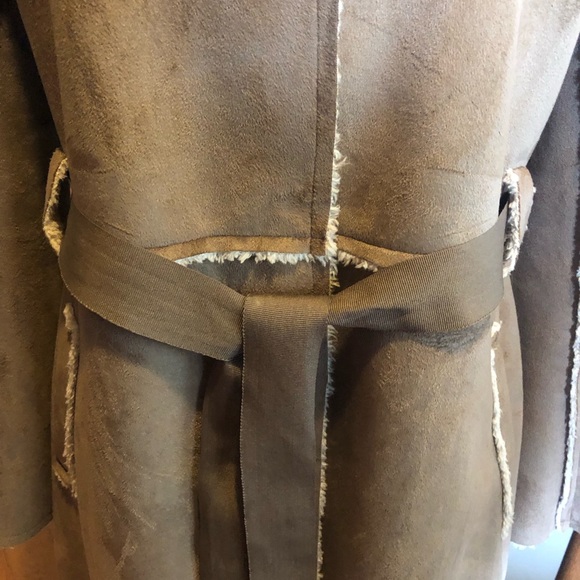 Gorgeous Lightweight Faux Sheepskin Coat /new without tags - Picture 5 of 12